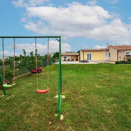 Seaside Serenity Сasa de vacaciones Galižana